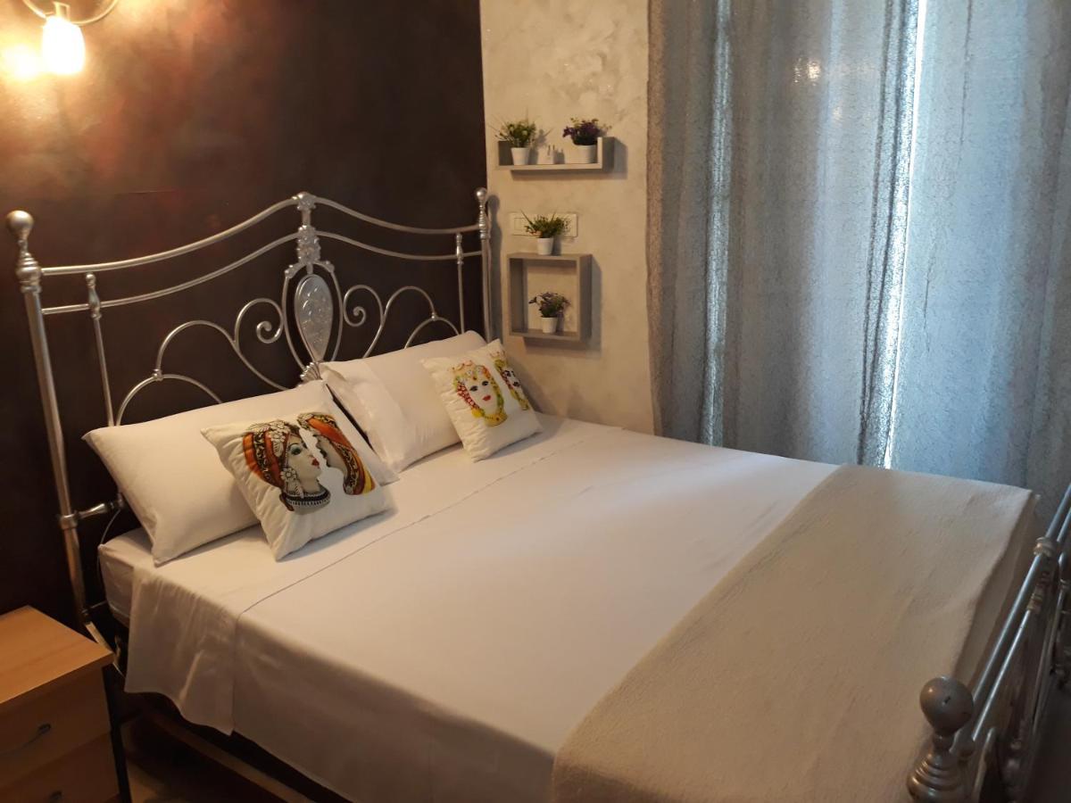 B&B Sotto Gli Archi Catania-Fontanarossai nemzetközi repülőtér Kültér fotó